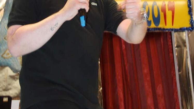 Starkoch Alexander Herrmann gab einige Anekdoten zum Besten. Foto: Jürgen Gärtner