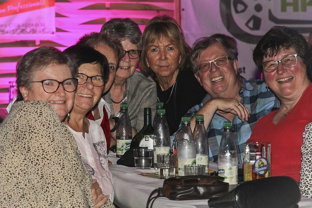 Party und Tanz in der Dreifachhalle