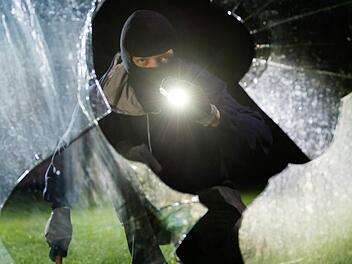 Wohnungseinbrüche sind in den Wintermonaten auch in Franken fast an der Tagesordnung.  Foto: dpa