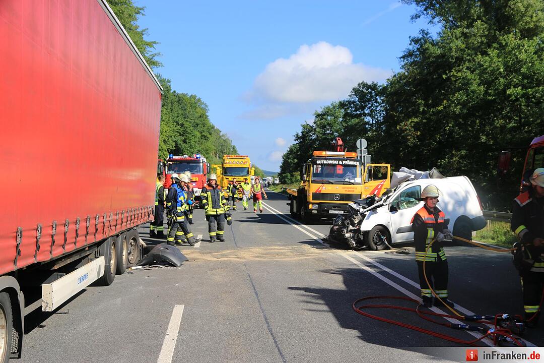 Schwerer Unfall auf der B505 bei Hirschaid