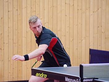 Beim 9:4-Heimsieg des TTC Alexanderhütte gegen den TSV Windheim II gewann Michael Peterhänsel seine zwei Einzel.  Foto: Hans Franz