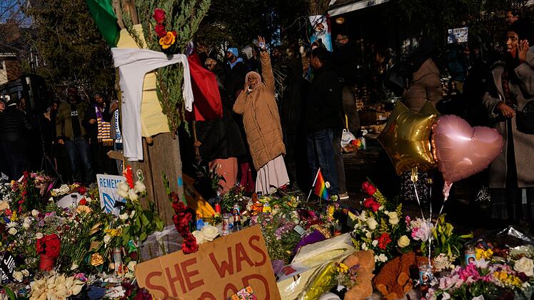 Nach t&ouml;dlichen Sch&uuml;ssen eines ICE-Beamten in Minneapolis