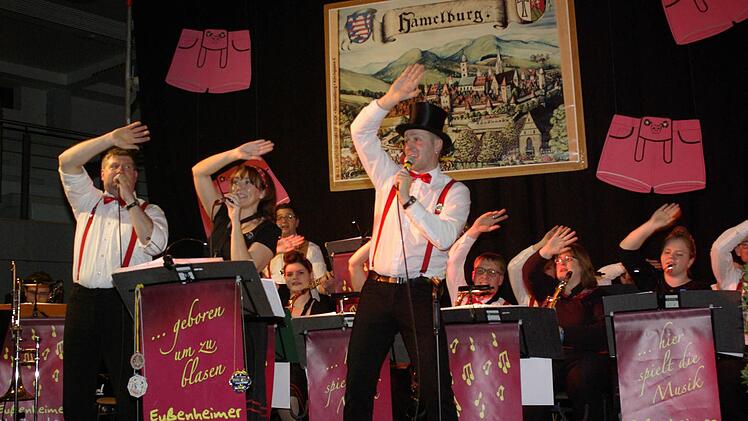 "Die Lorbser sind do!"Die Eußenheimer Musikanten und Narren sind berühmt-berüchtigt. Foto: Winfried Ehling
