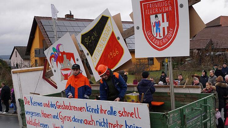 Da war wieder etliches geboten beim Faschingszug in Unteroberndorf.Foto: Johannes Michel