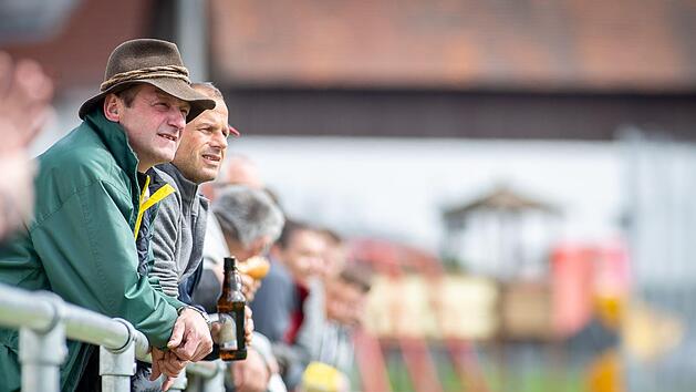 Der Knackpunkt für die Wiederaufnahme der beziehungsweise den Start in die Saison ist für die Amateursportler die Zulassung von Zuschauern. Die Vereine sind auf Eintritt sowie Essens- und Getränkeverkauf angewiesen. Womöglich gibt es heute eine Entscheidung dazu. Foto: Sportfoto Zink/Archiv