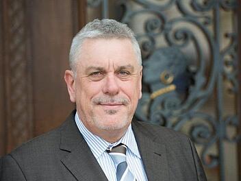 Bis 2020, so das Ziel, soll der Haushalt der Stadt Coburg ausgeglichen sein. Ein Gespräch mit Oberbürgermeister Norbert Tessmer (SPD) über den weiteren Kurs und was die Stadt sich künftig leisten sollte.