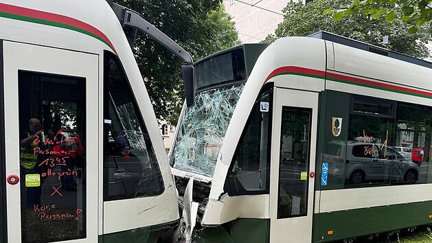 Augsburg: 20 Verletzte bei Zusammenstoß von Straßenbahnen