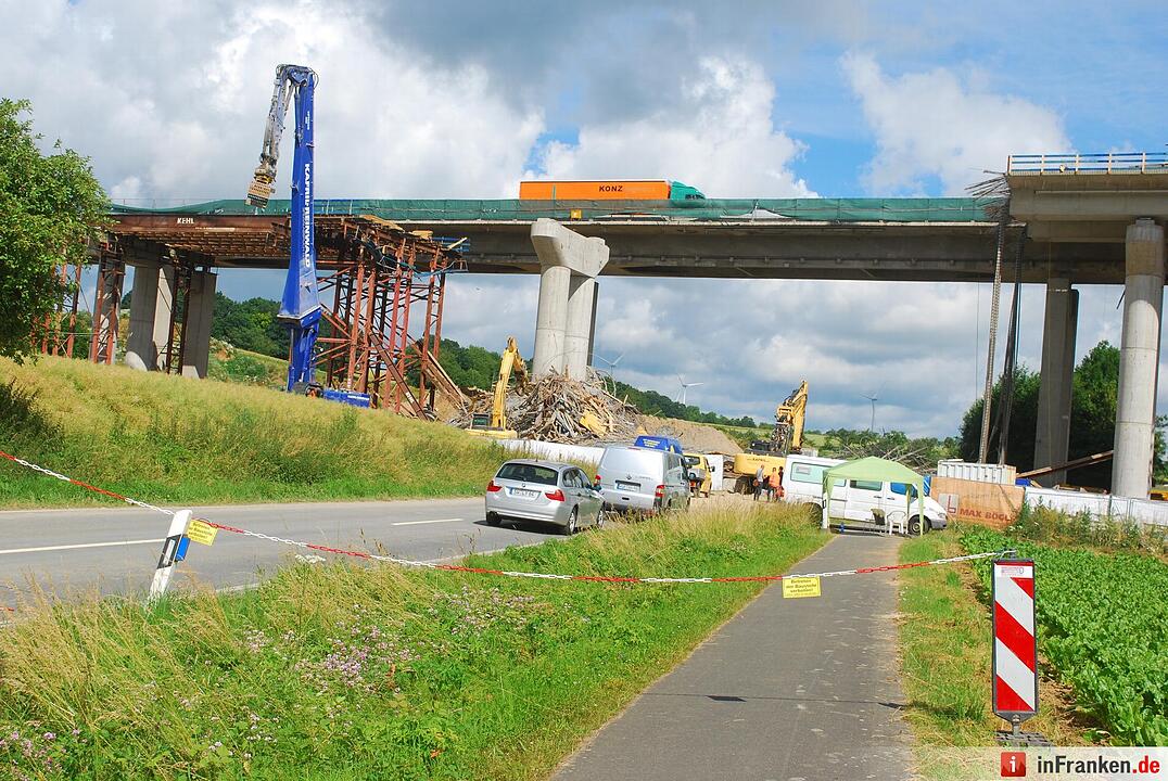 Brückeneinsturz bei Werneck: Aufräumen an der Unglücksstelle