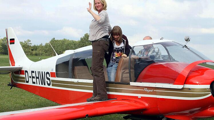 Alle Maschinen des Luftportclubs Nordhalben waren beim Flugplatzfest im Einsatz.  Foto: Michael Wunder