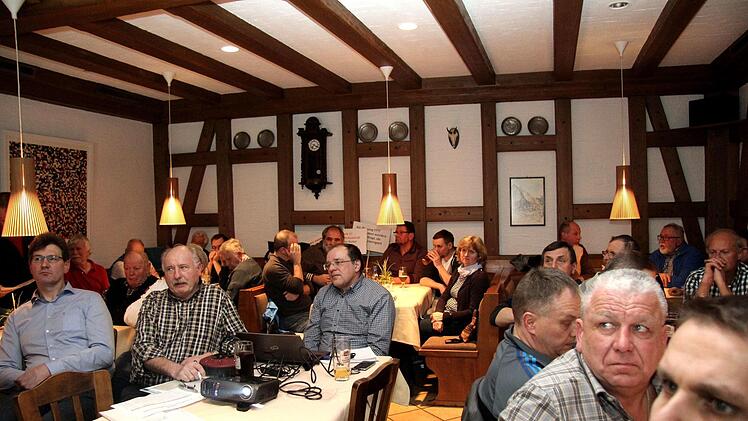 Die Veranstaltung im Gasthof Bär in Burgstall war gut besucht.Richard Sänger