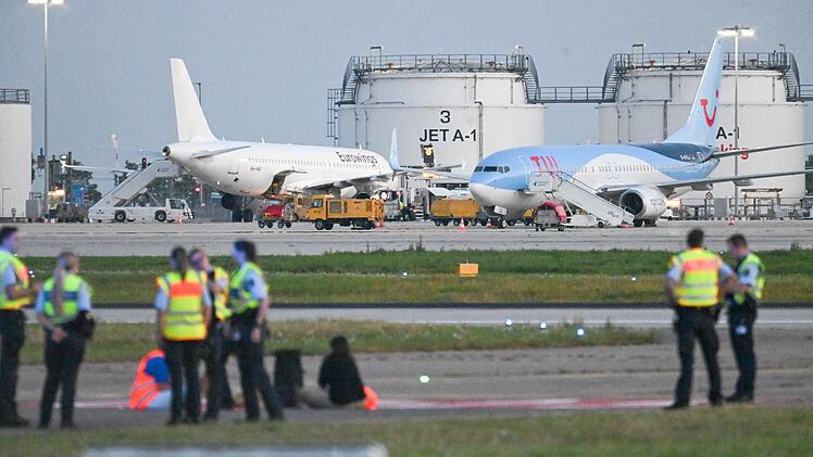 Protestaktion der Gruppe Letzte Generation in Stuttgart