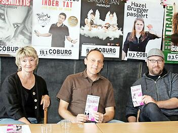 Bühne frei für junge und talentierte Comedians und Kabarettisten heißt es ab Herbst bei "Quatsch & Co im Domino". Dafür haben sich erstmals die Konzertagentur Friedrich und der Verein Domino Coburg zusammengetan. Bei einem Pressegespräch stellten Christiane Schilling, Alexander Thomann (beide Verein Domino) und Sebastian Knoch (Konzertagentur Friedrich, von links) das neuartige Konzept vor.  Foto: Bettina Knauth