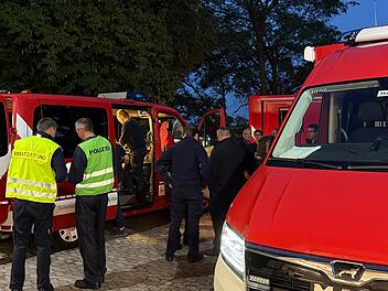 Bombenfund-Szenario in Erlangen: Evakuierung durch Feuerwehr simuliert
