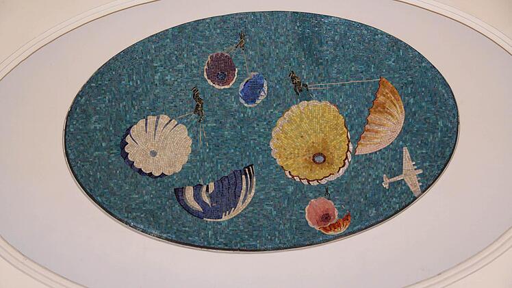 Decken-Mosaik in einer Metro-Station