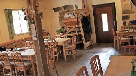 Stilvoll eingerichtet ist die Gaststube