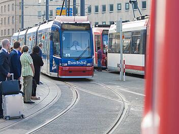 In der N&uuml;rnberger S&uuml;dstadt ist am Freitagmorgen eine 16-J&auml;hrige von einer Stra&szlig;enbahn erfasst und schwer verletzt worden. Symbolfoto: News5/Grundmann