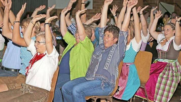 Hoch her geht's beim Oktoberfest in der Korbmachergemeinde. Foto: Klaus Gagel