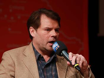 René Hähnlein, hier bei einer Diskussionsveranstaltung zur Bundestagswahl 2017, tritt erneut als OB-Kandidat an.Foto: Jochen Berger