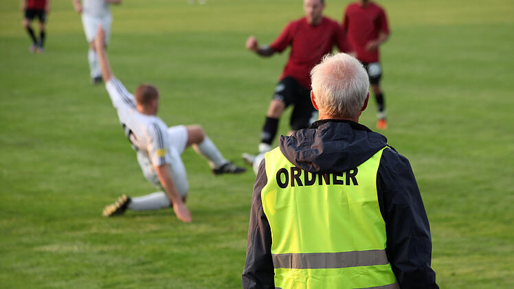 Ordner, Fußballspiel