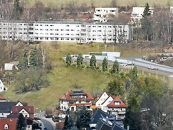 Das geplante Parkhaus am Klinikum soll entlang der Albert-Schweitzer-Straße gebaut werden.  Foto: Visualisierung AMP Parking.Anmeldungen