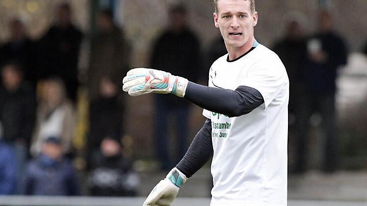 Torwart Matthias Kühhorn wechselt von der DJK Bamberg nun doch zum FC Eintracht.