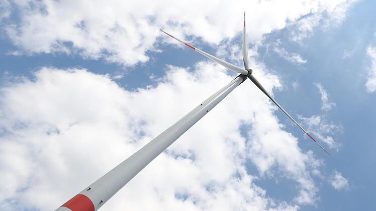 Bis zum 1. Oktober soll ein Lärmgutachten für die Windräder des Windparks Hain-Ost durchgeführt werden, fordert der Petitionsausschuss. Foto: Marian Hamacher
