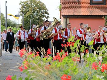 Spaß, Musik und ein buntes Programm: Auf der Kirchweih ist für jeden etwas dabei!   Fotos: Andrea Spörlein