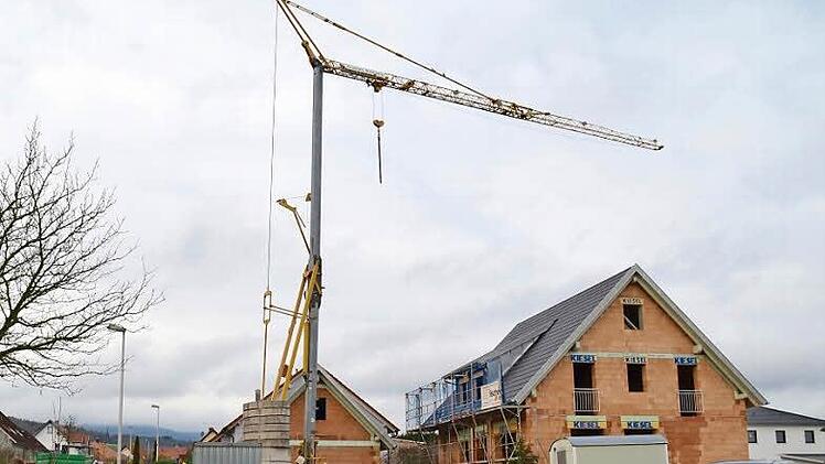 Mehr Bauplätze anbieten zu können, darauf einigte sich der Marktgemeinderat Burkardroth in seiner jüngsten Sitzung. Foto: Kathrin Kupka-Hahn
