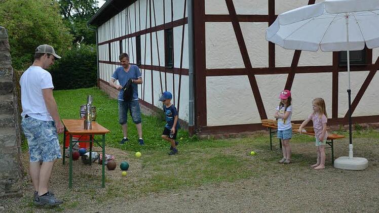 Viel Spaß für Groß und Klein bot das Spielfest. Foto: Björn Hein