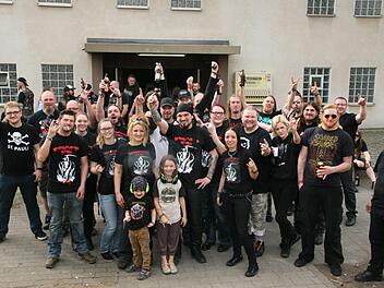 "Death Metal"-Fans aus ganz Deutschland trafen sich am Wochenende in Hirschaid. Foto: Werner Baier