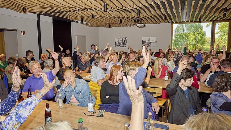 Bamberg: B&uuml;rger kamen bei Versammlung in Bug zu Wort