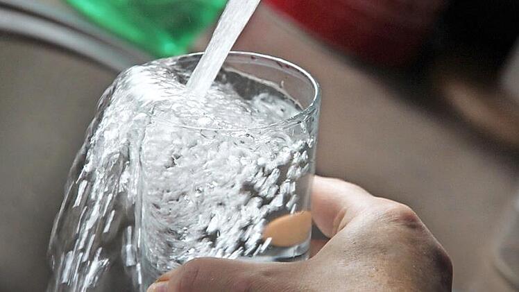 Das Kulmbacher Trinkwasser ist weich, was Waschmaschinen schont und Waschmittel spart.  Foto: Stephan Stöckel