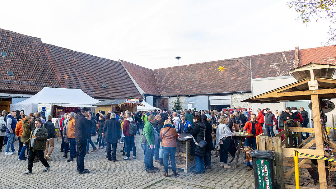 R&ouml;delsee, Traditioneller Weihnachtsmarkt rund um das Schloss