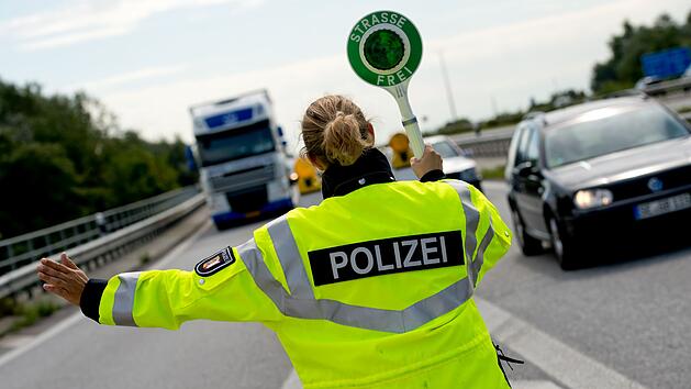 Polizeikontrolle an der A93 bei Rehau