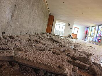 Die Entkernung des Kreiskulturraums läuft. Fotos: Marco Meißner