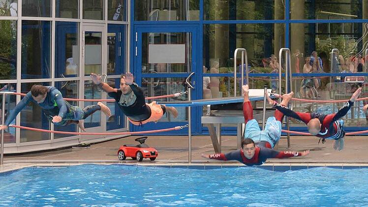 Wassertag beim Jugendfestival YouCo im Aquaria Freibad in CoburgFoto: Ronald Rinklef