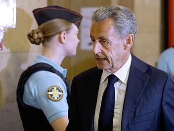 Frankreichs Ex-Pr&auml;sident Sarkozy vor Gericht in Paris