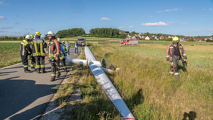 Dreifache Notlandung: Drei Segelflieger m&uuml;ssen zeitgleich neben der A73 notlanden