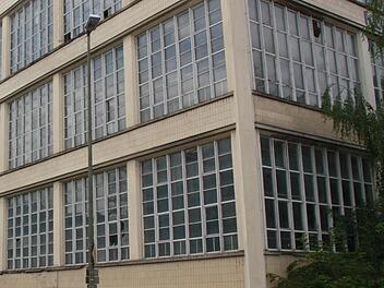 Es schaut gut aus, dass in den alten Spinnereigebäuden künftig Medizinstudenten ausgebildet werden. Foto: Archiv