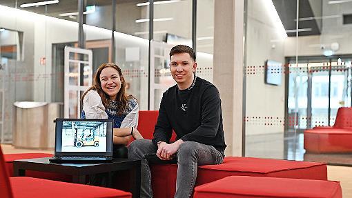 Cara Gantner und Fabio Metz haben in einem Team des Studiengangs Wirtschaftsinformatik 2.0 mit Google und BMW zusammengearbeitet – und in drei Wochen Erstaunliches erreicht.
