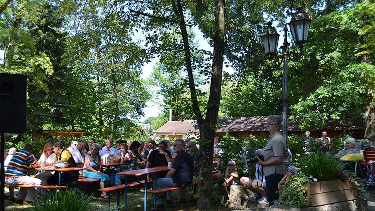 Der Frühschoppen war gut besucht. Foto: Larissa Händel