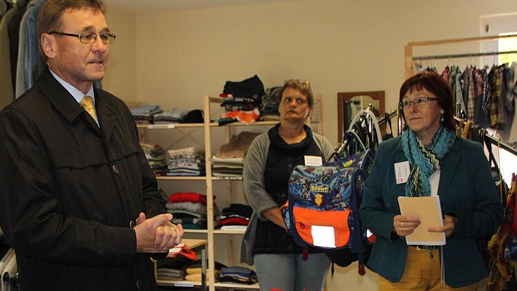 Ludwig Sauer, Geschäftsführer des Caritasverbandes im Landkreis Bad Kissingen, dankt den Ehrenamtlichen für ihr Engagement. Foto: Ulrike Müller