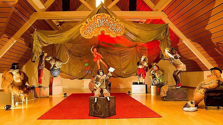 Weltweit die "Nummer 1", was die Puppenkunst angeht: das Internationale Puppenfestival in Neustadt bei Coburg. Foto: Albert Höchstädter