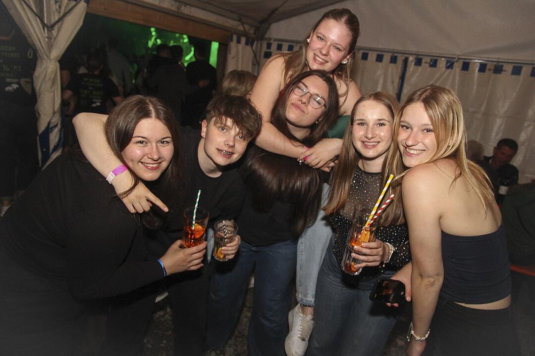 Mit der Partyband "Popnach8"!
