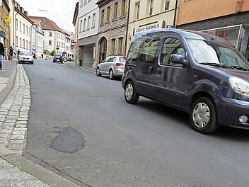 Der Durchgangsverkehr hat in der Bahnhofstraße einen hohen Anteil.Foto: Arkadius Guzy