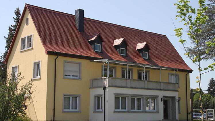 In dieser Villa in der Theodor-Heuss-Straße in Altenkunstadt hatte die Stiftung vor ihrem Umzug nach Burgkunstadt in die "Alte Vogtei" ihren Sitz. In das Gebäude ist das IT-Unternehmen OSP gezogen. Stephan Stöckel
