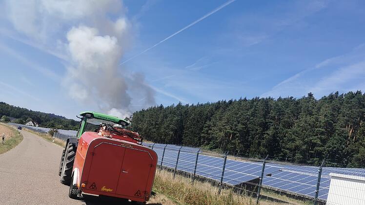 Waldbrand ruft Feuerwehr auf den Plan