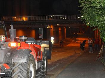 Mehrere Tonnen Futtergetreide machten die Eku-Unterführung in Kulmbach unpassierbar. Foto: Katrin Geyer