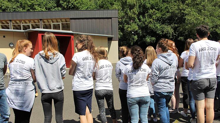 Sportliche Spiele haben sich die Abiturienten für die Schule ausgedacht. Julia Raab