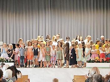 Der Kursaal war mit vielen Gästen besetzt.